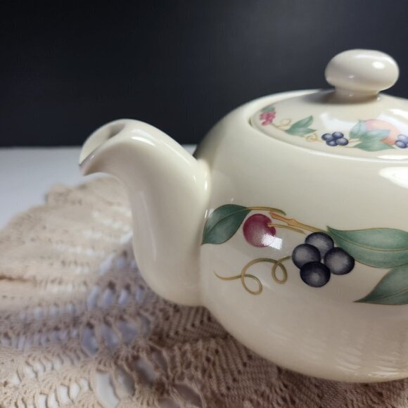 Corelle Abundance Teapot Fine Porcelain Made in Japan Robinson Design Group 1991 - Picture 12 of 17